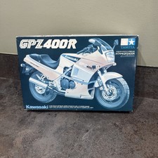 Tamiya Kawasaki GPZ400R 1:12