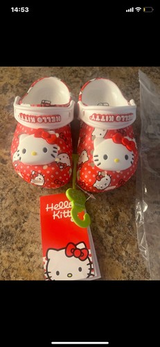 Crocs hello kitty classic clog - crocs,
