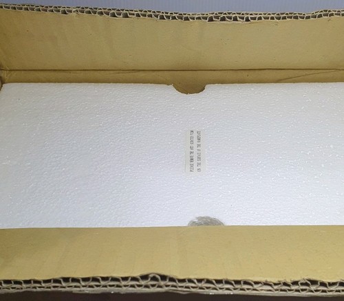 Danbury mint plinth and - danbury,