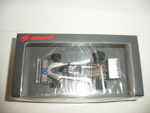 Spark diecast s3937 - 1/43,