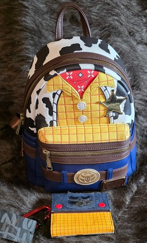 Loungefly disney pixar - loungefly,