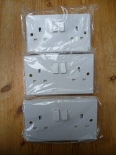 Three switched white double