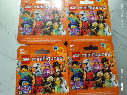 Lego series 29 - 4,