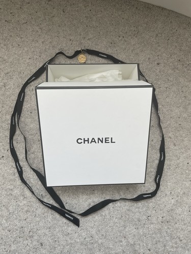 Chanel empty luxury gift box - empty,