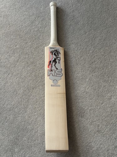 Legend cricket bat - cricket, (2lb
