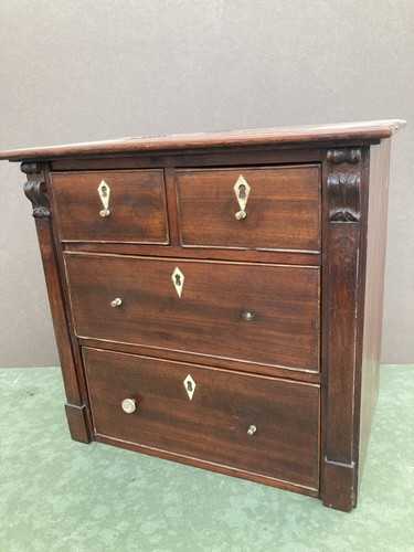 Early mahogany collectors
