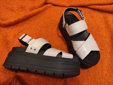 NEXT Forever Comfort, cream