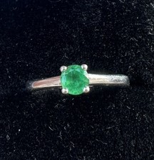 Glamira 9ct White Gold AAA Colombian Emerald Diamond Ring RRP £985