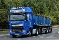 COL PHOTO: MIGDALE TRANSPORT DAF ARTIC FLAT TRAILER - SL64 MTL