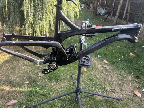 Evil carbon frame black - evil,