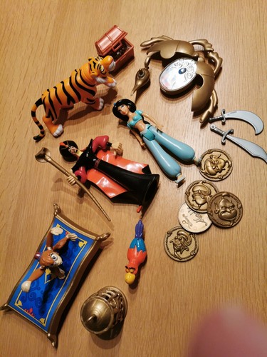 Vintage disney aladdin figures - vintage,