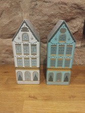 2 M&S Light Up House Biscuit