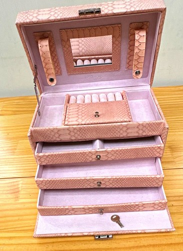 Pink faux leather - pink,
