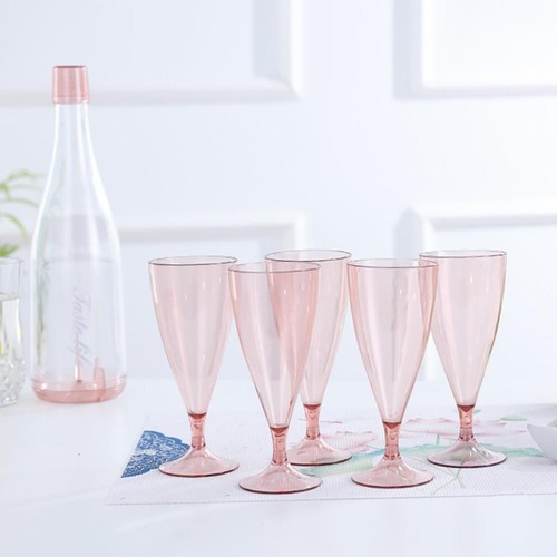 Champagne glasses drink - drink, juice