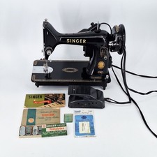 Vintage Singer 99K Sewing