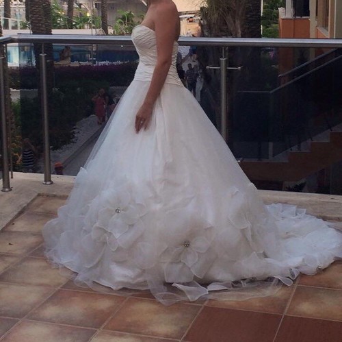 Ian stuart wedding dress - stuart,