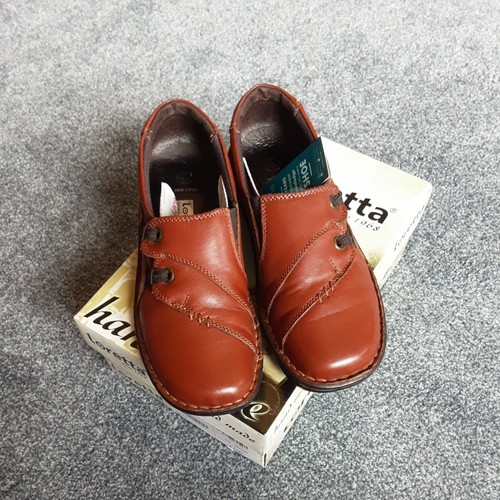 Loretta hand made leather - loretta,