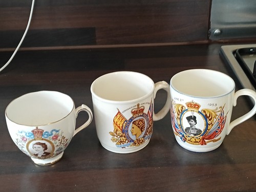 Group royal family - royal,