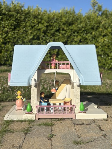 Vintage little tikes - vintage!, house