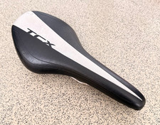Giant TCX Saddle Black/White