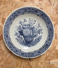 Delfts Charger Wall Plate by