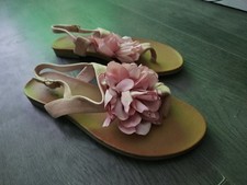 Ladies Uk Size 7 Pink Toe Bar