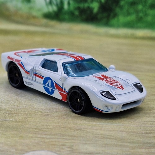 Hot wheels ford gt40 - hot,