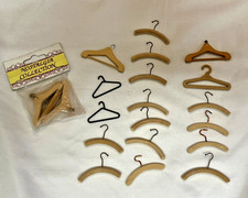 DOLLS HOUSE ACCESSORY CLOTHES