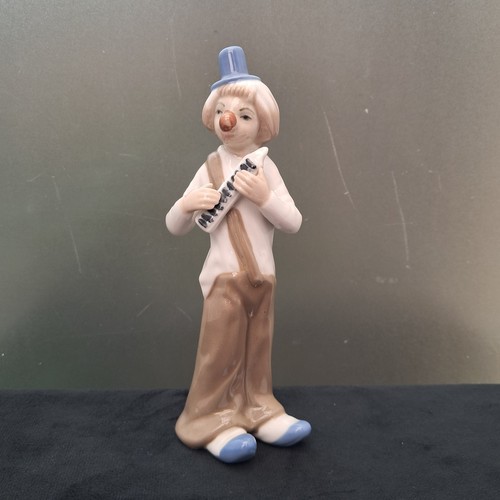 Porcelain casades figurine - porcelain, of