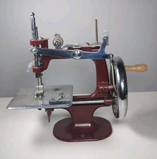Essex Miniature Sewing Machine