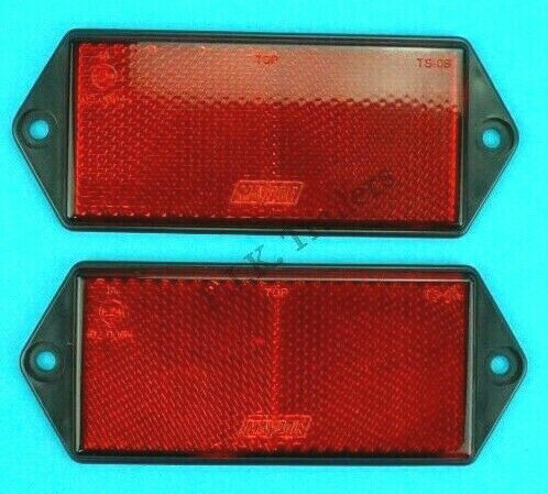 Red rear reflex - red,