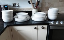 Habitat wax resist stoneware dinner set white 24 piece 8 settings 