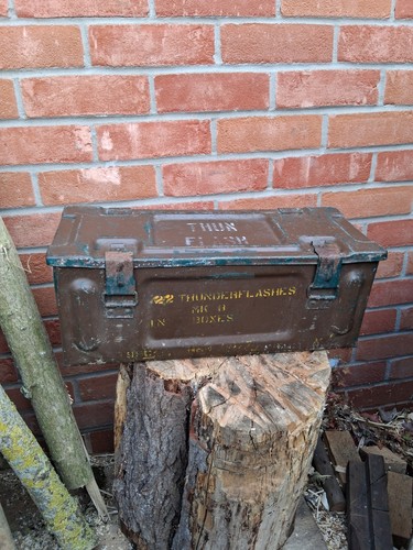 1977 british army ammo - 1977, box