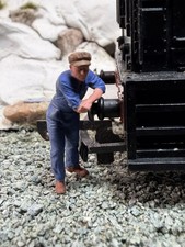 OO GAUGE TRAIN DRIVER MODEL