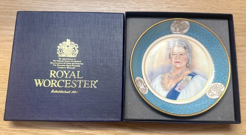 Royal worcester queen - worcester, mother