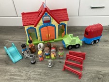Happy Land Stables Set