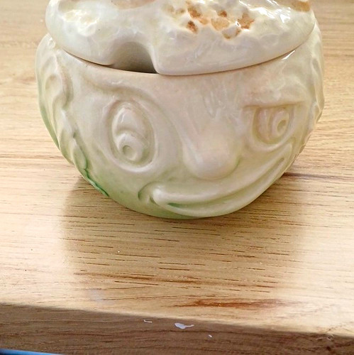 Rare sylvac colslaw face - , pot