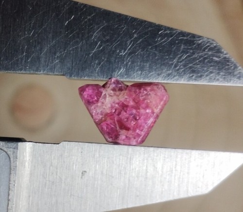 Spinel natural unheated - spinel, &