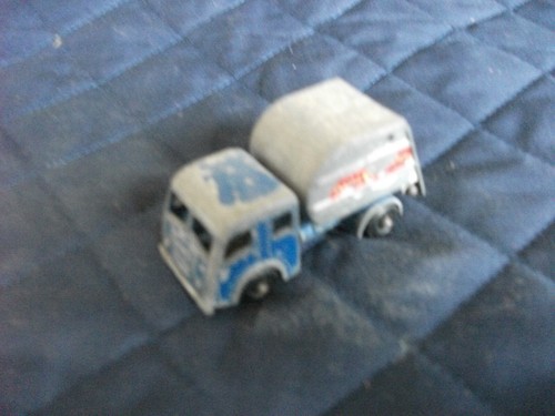Refuse collector truck - truck, ~