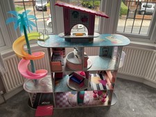LOL Dollhouse