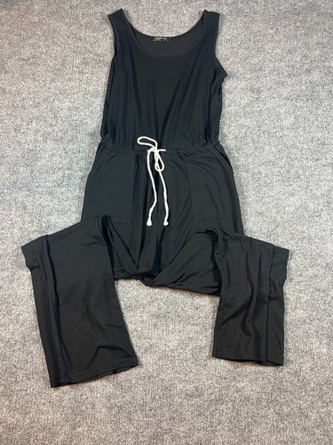 Womens black sleeveless tank - sleeveless,