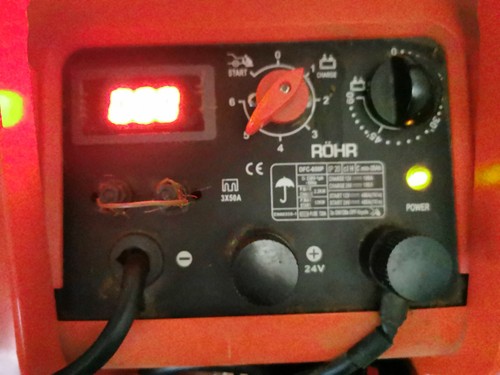 Garage 12v 24v booster - booster, charger