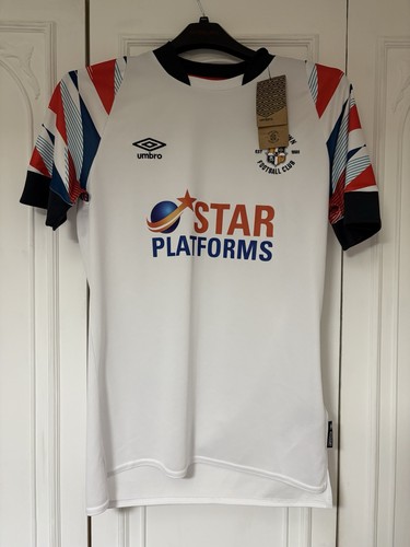 Luton town 2022 - town, away