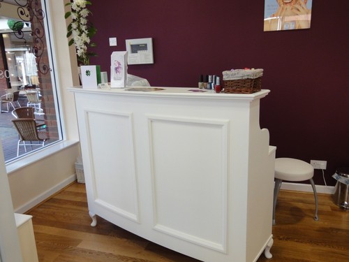 Reception desk cash - reception,