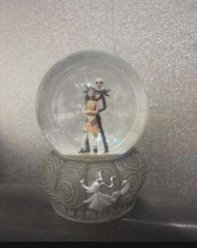 Disney showcase collection - disney,