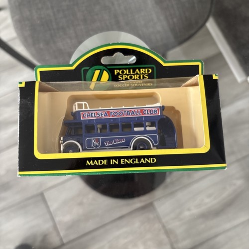 Chelsea diecast team bus - chelsea, fc