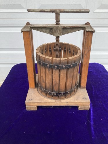 Vtg cast iron wood fruit - vtg,