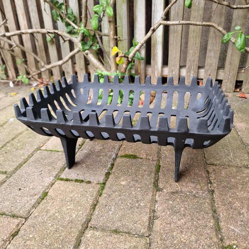 Log basket fire - grate, cast