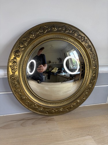 Vintage round convex wall - round,