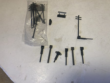 7 hornby telegraph poles . 6